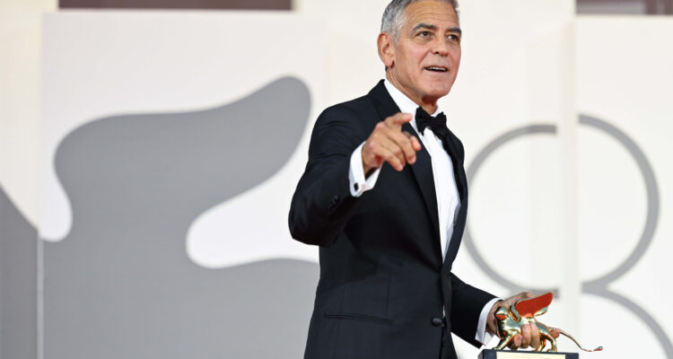 Mostra Cinema di Venezia Leone d'Oro George Clooney